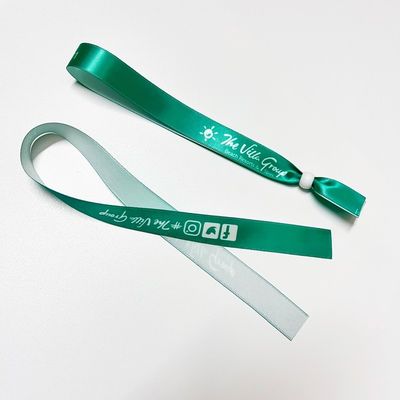 페스티벌 콘서트 홍보 이벤트 OEM 및 다양한 디자인의 허용 된 직물 손목밴드